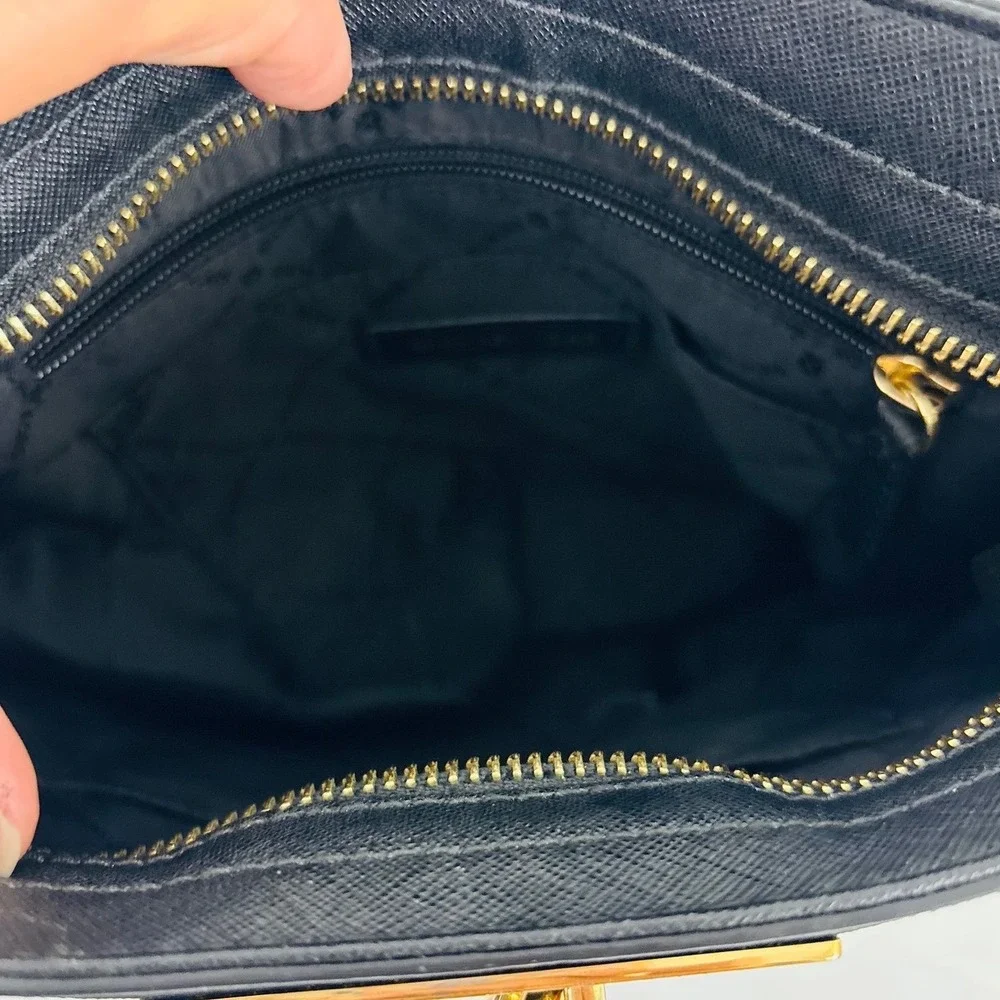 Micheal Kors Black Hamilton Traveler Leather Messenger Crossbody Bag‎